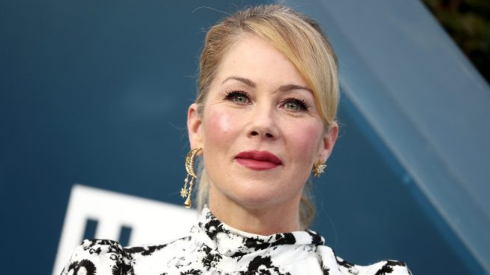 Christina Applegate revela que fue diagnosticada erróneamente con esclerosis múltiple tras 5 años