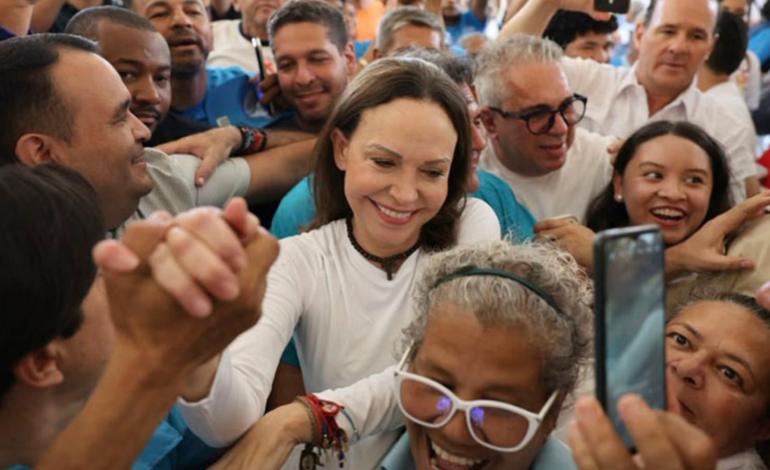 María Corina Machado regresa por sorpresa a Venezuela tras casi un año en el exilio