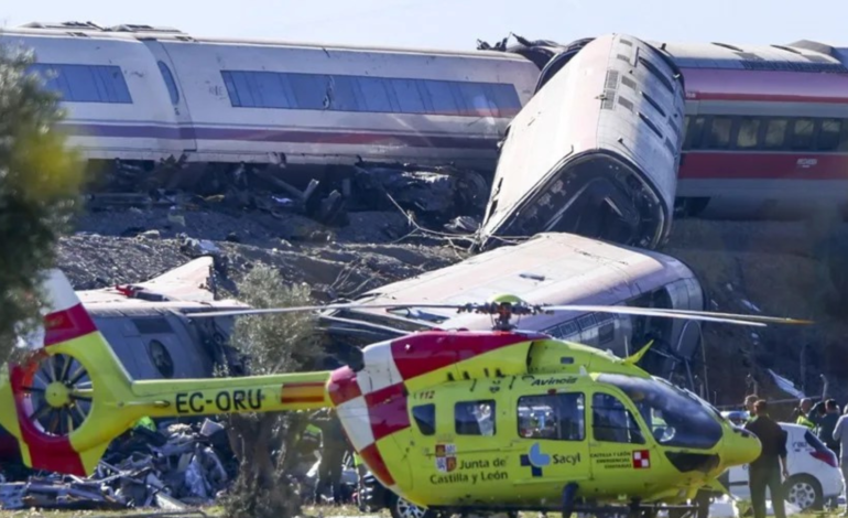 Choque de dos trenes de alta velocidad en España deja al menos 64 fallecidos y decenas de heridos
