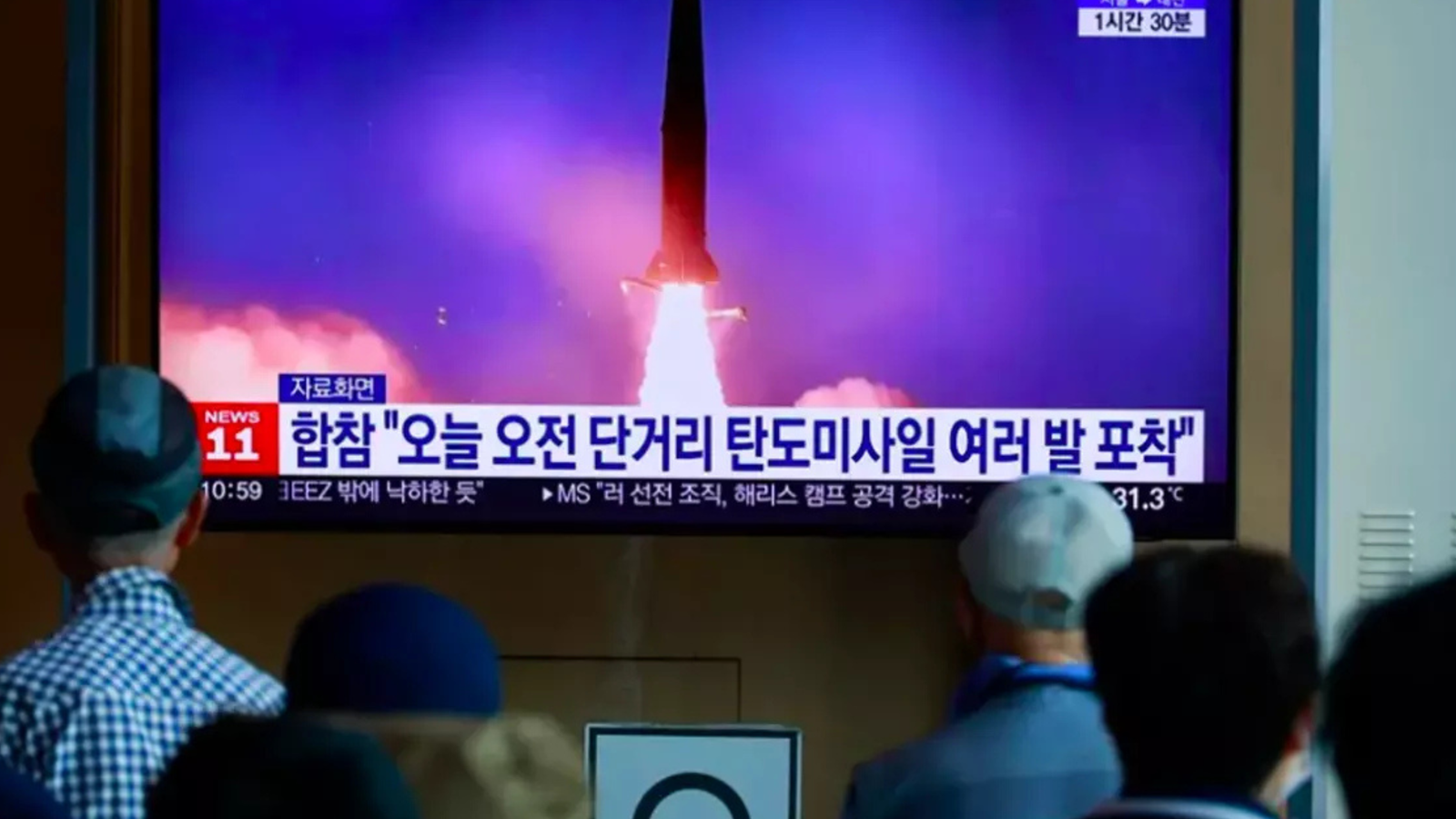 Corea del Norte lanza más de diez misiles balísticos al mar de Japón