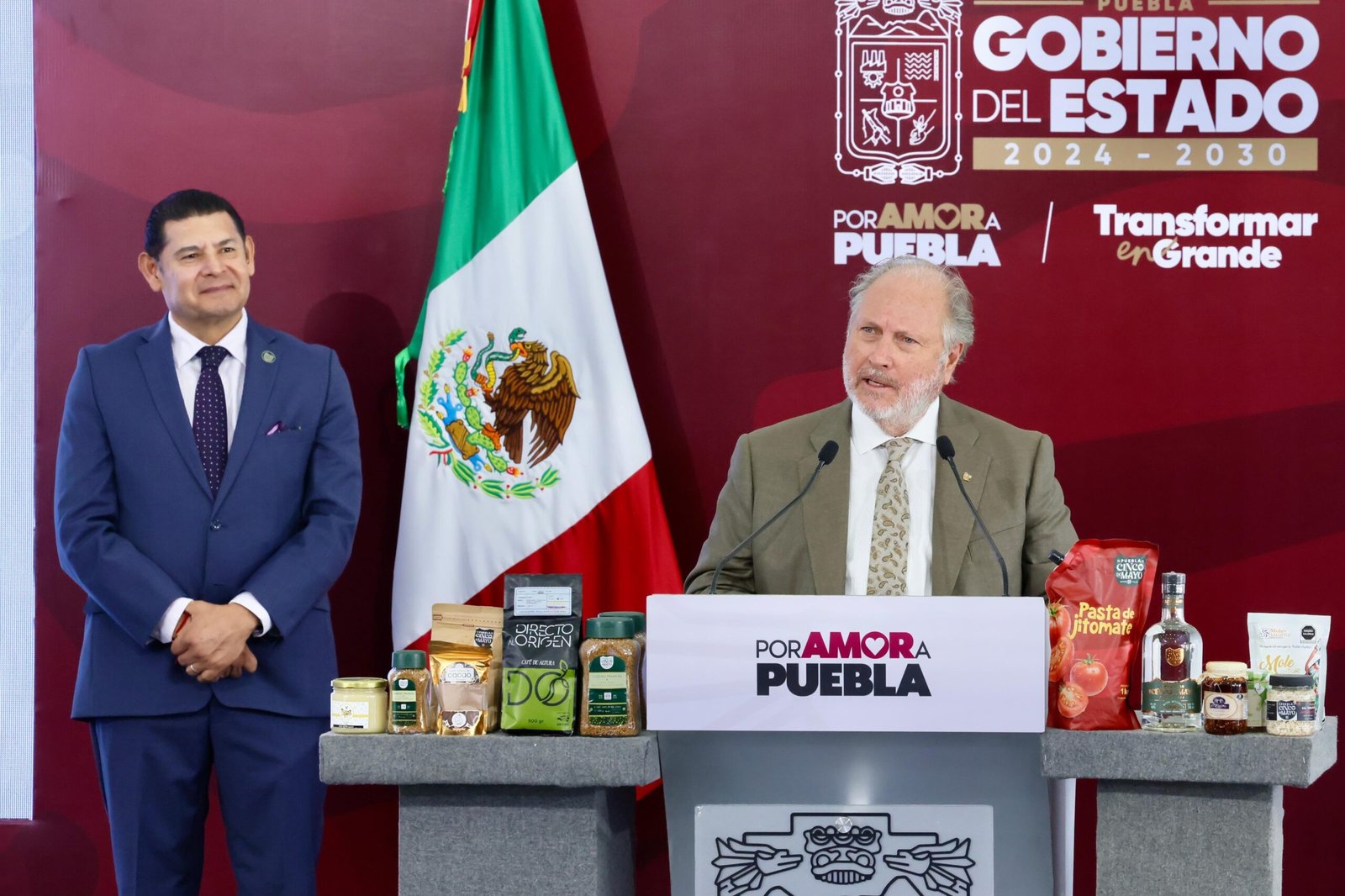 Fundación Mary Street Jenkins aporta terreno de 7 mil metros cuadrados para el cablebús