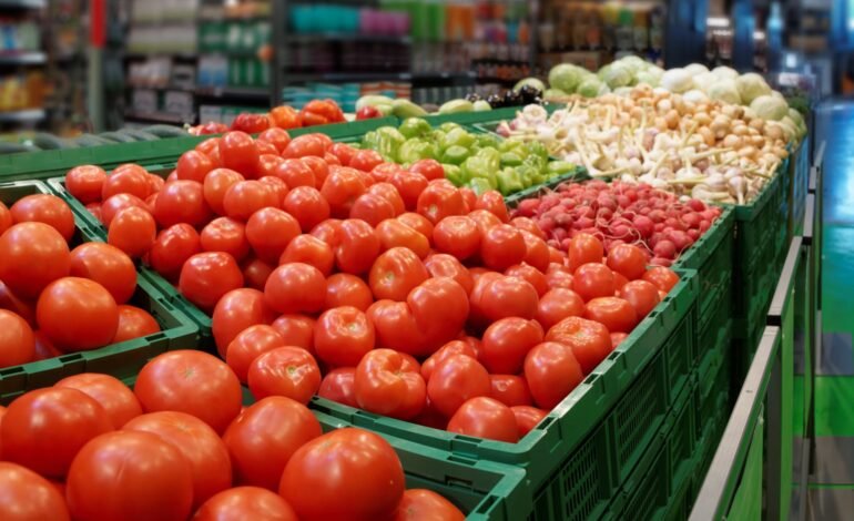 Jitomate y cebolla disparan sus precios y presionan el gasto familiar en México