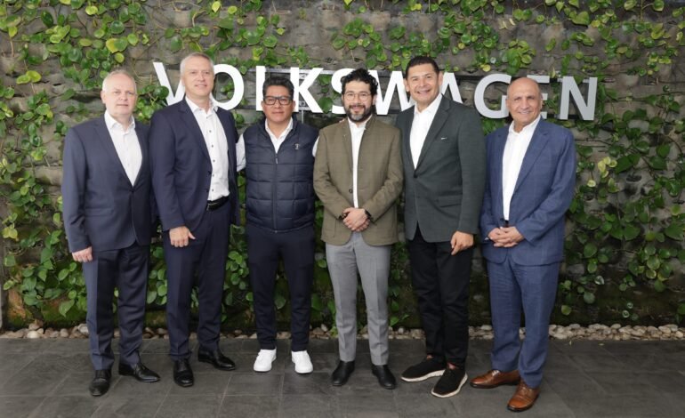 Reconoce Alejandro Armenta estabilidad laboral tras acuerdo en Volkswagen de México