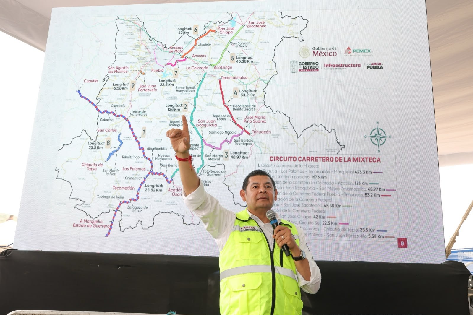 Armenta proyecta la intervención de 28 mil calles y 550 kilómetros de carreteras en Puebla